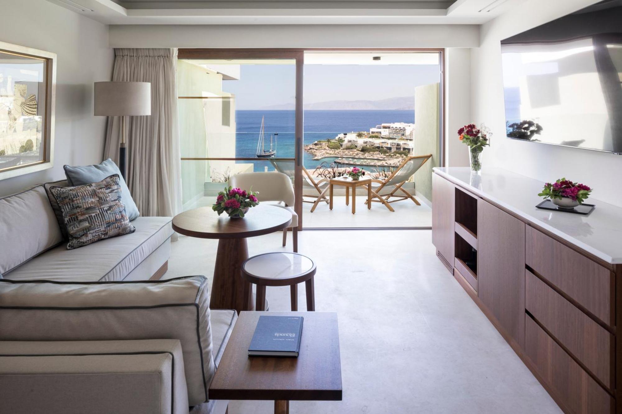 Premium One-Bedroom Suite,1597544142:JPEG